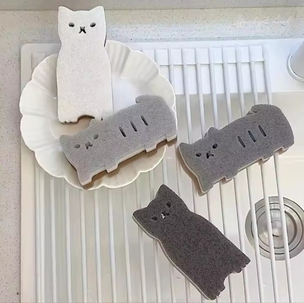 🍒🍒 4 Large Cat-Shaped White and Gray Sponges with Scrubber